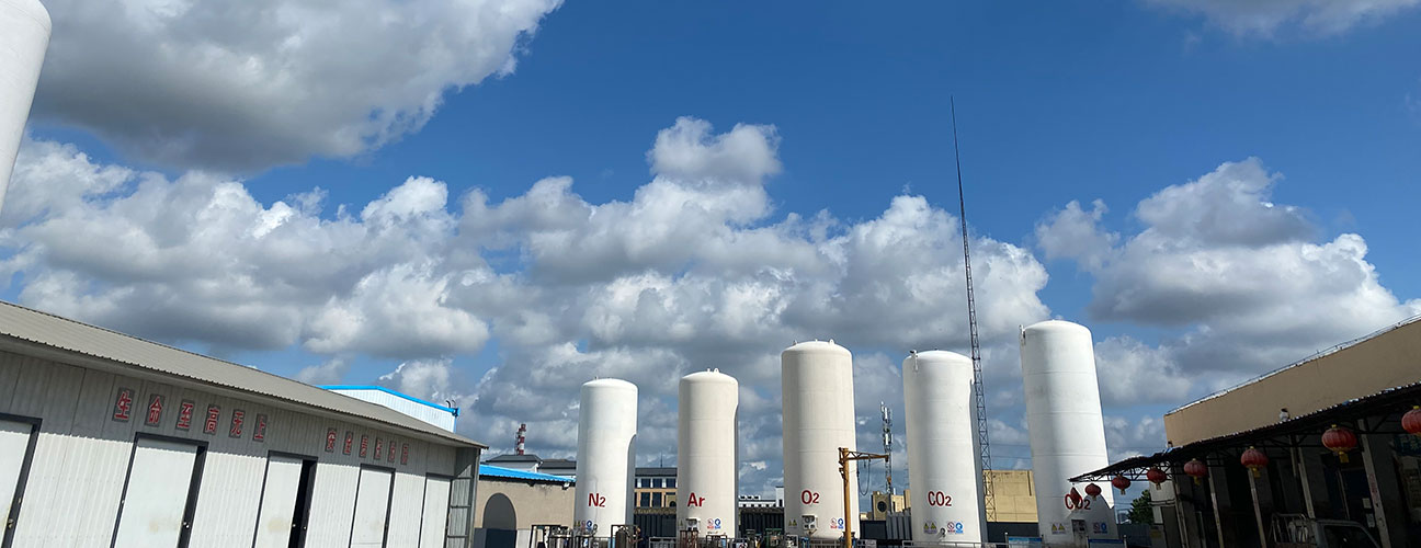 晟祥.jpg 晟祥.jpg